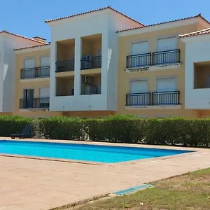 https://apartamento-piscina-5-minutos-praia.hotelaalgarve.com